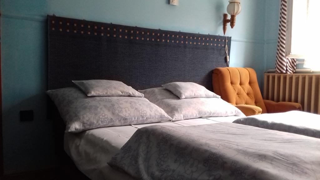 Margareta Vendeghaz Hotel Miskolc Buitenkant foto